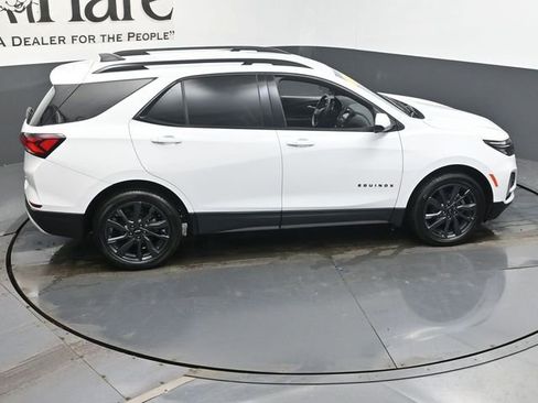 Used 2022 Chevrolet Equinox RS w/ LPO, Floor Liner Package image 38