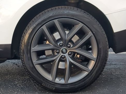 Used 2023 Land Rover Range Rover Sport SE image 13