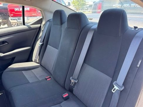 Used 2025 Nissan Sentra SV FWD image 11