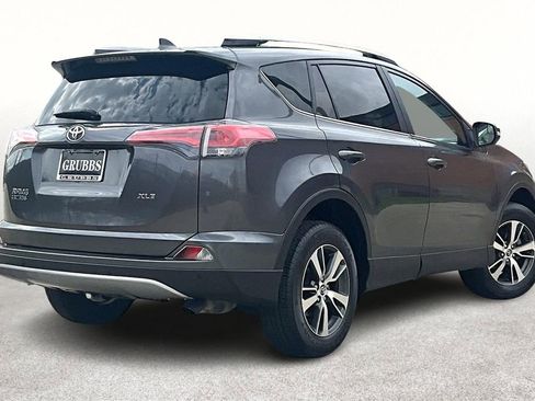 Used 2017 Toyota RAV4 XLE image 2