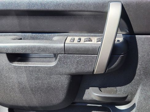 Used 2011 Chevrolet Silverado 1500 LS RWD image 17