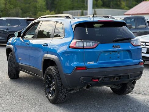 Used 2019 Jeep Cherokee Trailhawk AWD/4WD image 3