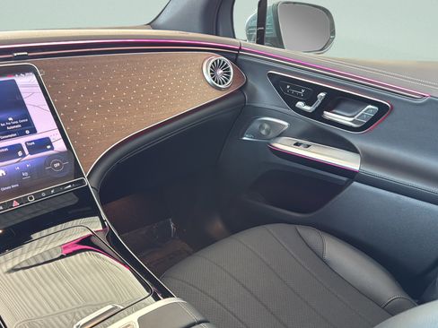 Certified 2023 Mercedes-Benz EQE 350+ 4MATIC SUV image 32