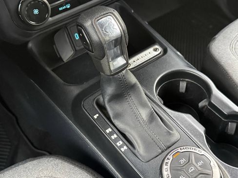 Used 2023 Ford Bronco 2-Door AWD/4WD image 24