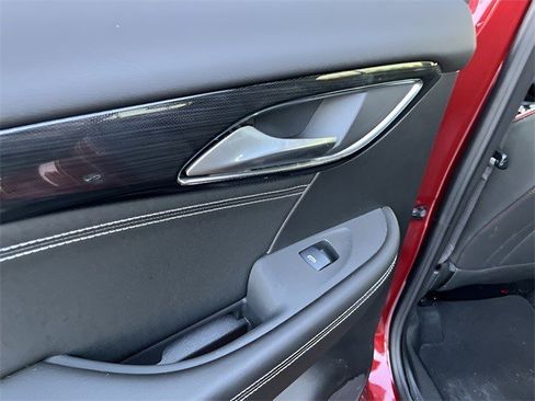 Certified 2022 Buick Envision Essence w/ Technology Package I image 28