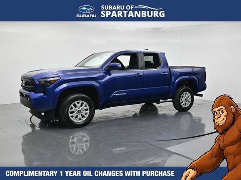 Used 2025 Toyota Tacoma SR5 RWD image 6