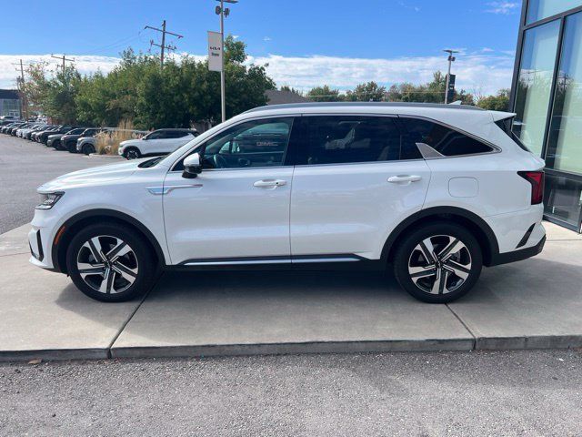 Used 2023 Kia Sorento EX AWD/4WD image 4