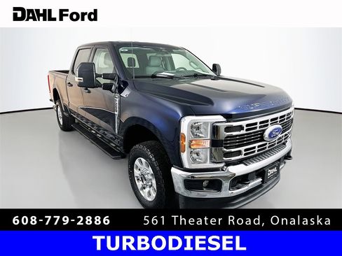 Used 2024 Ford F250 XLT image 1