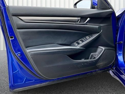 Used 2018 Honda Accord Sport image 18