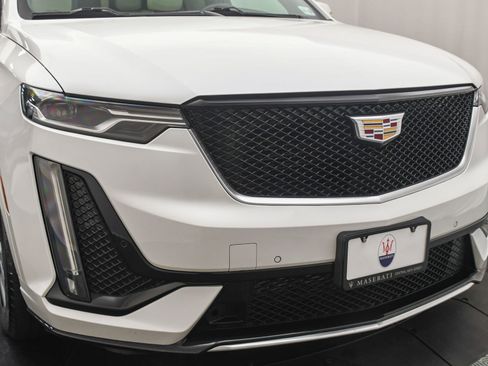 Used 2021 Cadillac XT6 Sport image 28