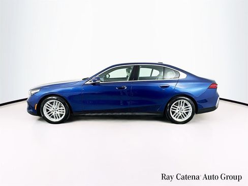 Certified 2024 BMW 530i xDrive w/ Convenience Package AWD/4WD image 4