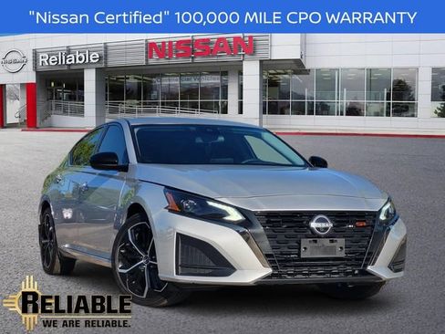 Certified 2025 Nissan Altima 2.5 SR FWD image 1