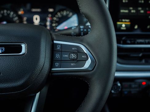 New 2026 Jeep Compass Limited image 22