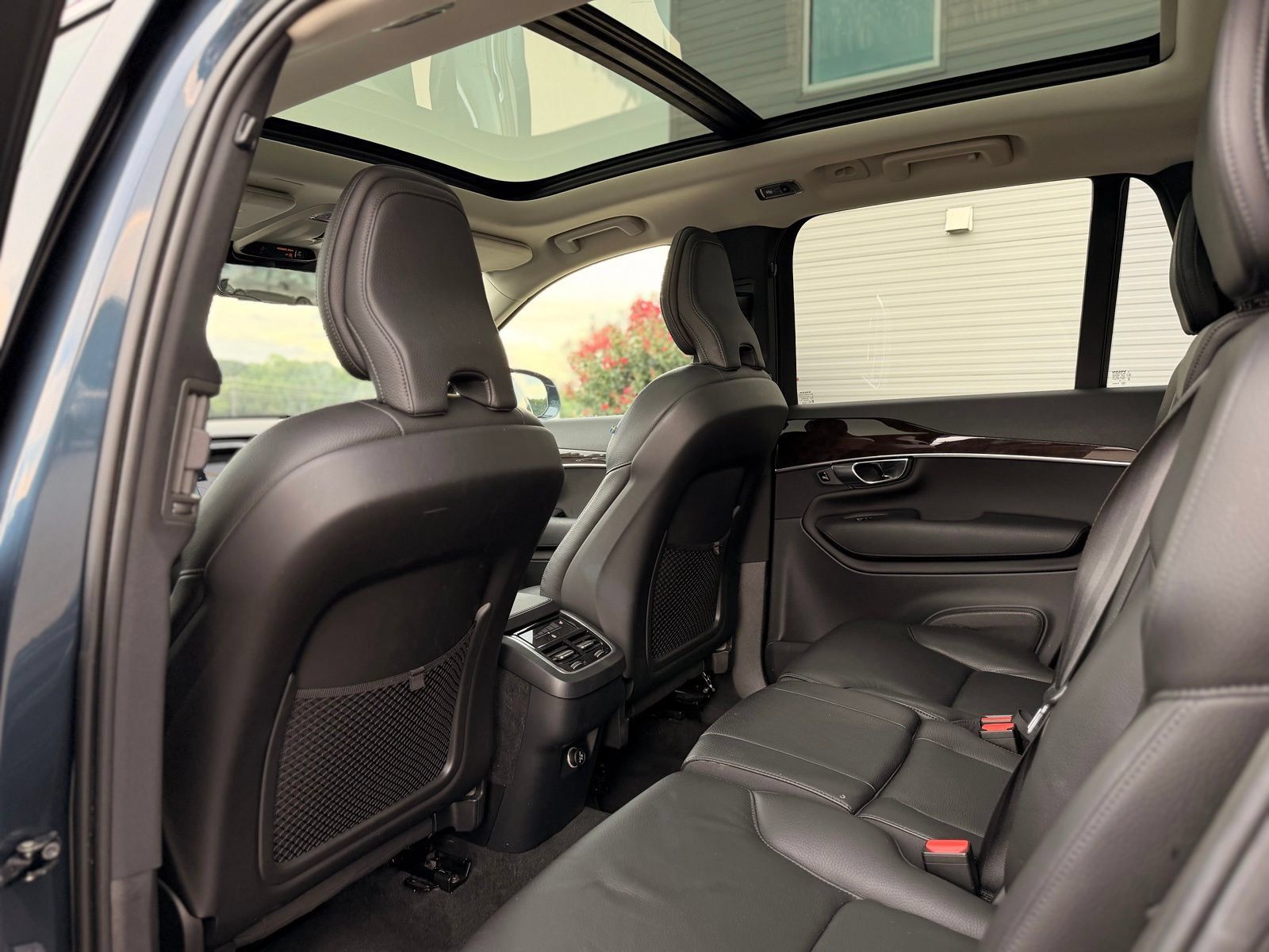 Used 2019 Volvo XC90 T6 Momentum w/ Advanced Package AWD/4WD image 13