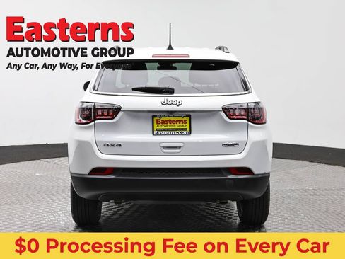 Used 2024 Jeep Compass Latitude AWD/4WD image 6