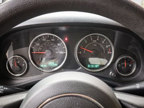 Used 2018 Jeep Wrangler Sport AWD/4WD image 18