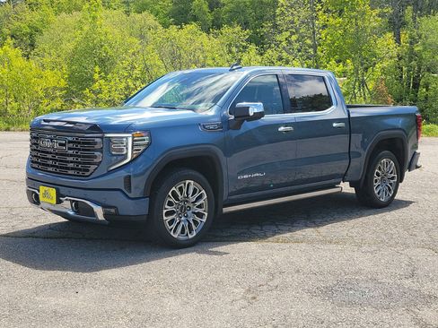 Used 2025 GMC Sierra 1500 Denali Ultimate AWD/4WD image 1