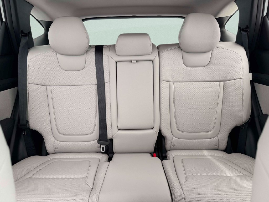 New 2026 Hyundai Tucson Limited FWD image 16