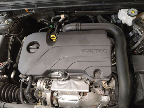 Used 2023 Chevrolet Malibu LT FWD image 30