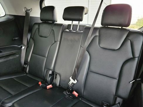 Used 2025 Kia Telluride S FWD image 30