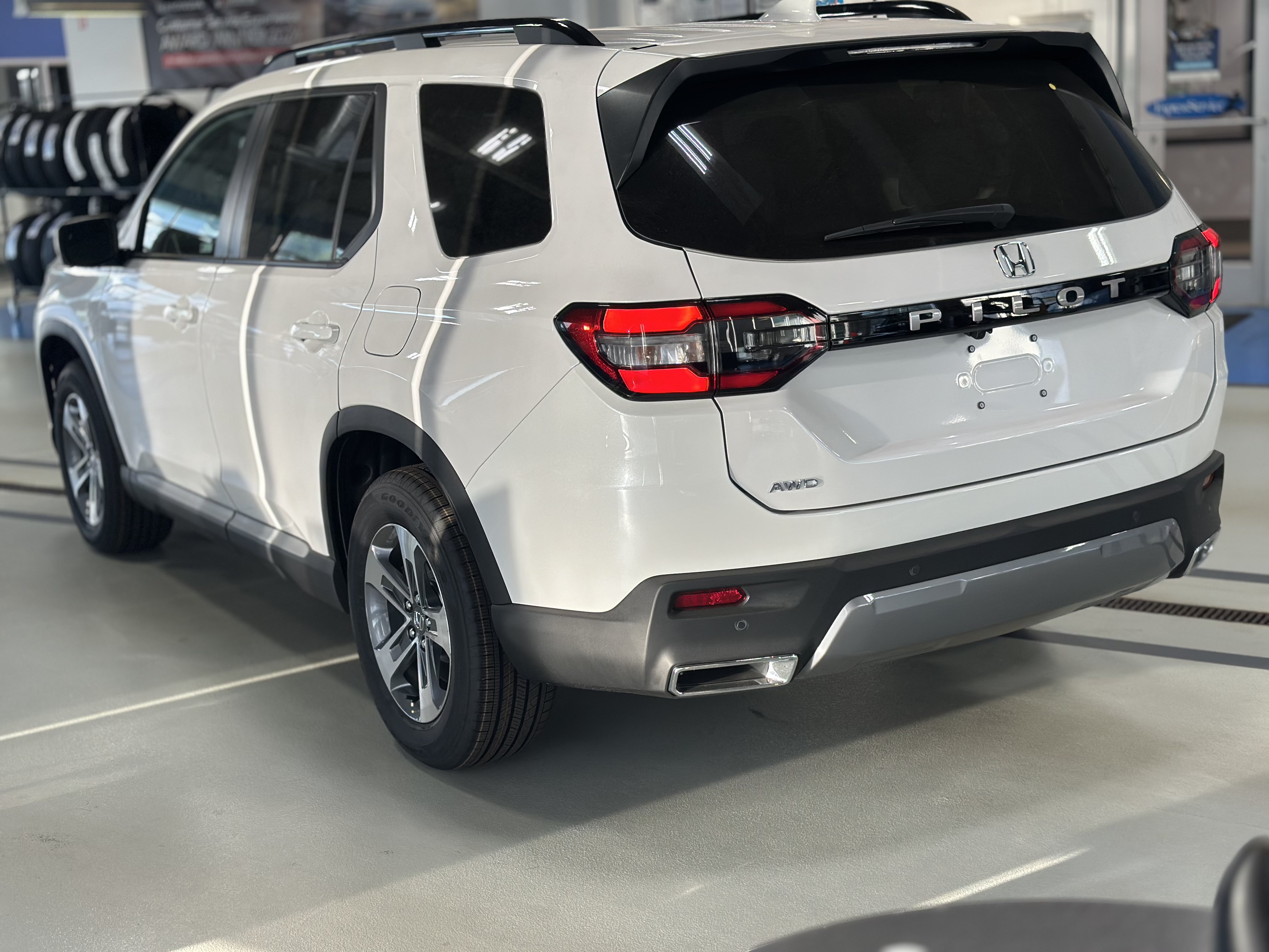 New 2026 Honda Pilot EX-L image 7