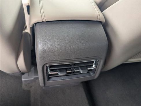 Used 2021 Lincoln Corsair FWD image 16