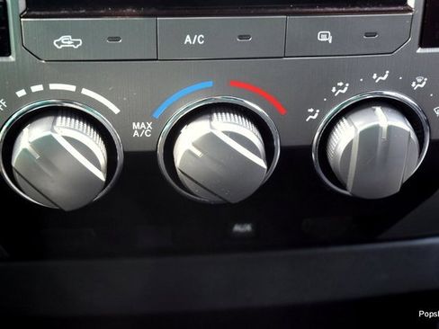 Used 2014 Toyota Tundra SR5 image 17