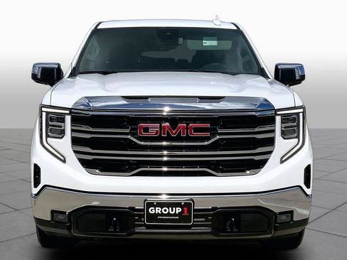 Used 2026 GMC Sierra 1500 SLT RWD image 4