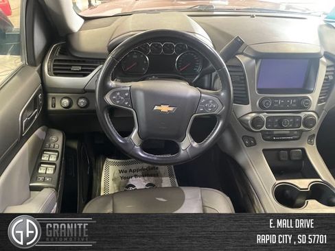 Used 2020 Chevrolet Suburban LT AWD/4WD image 24
