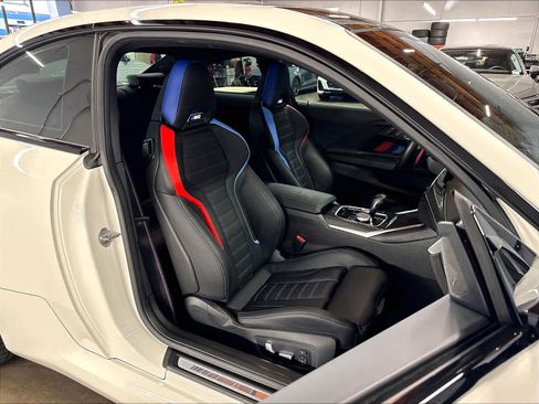 Used 2024 BMW M2 w/ Lighting Package RWD image 10