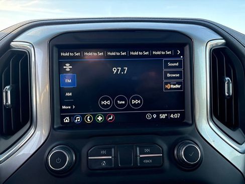 Used 2021 Chevrolet Silverado 1500 LT w/ Convenience Package II image 24