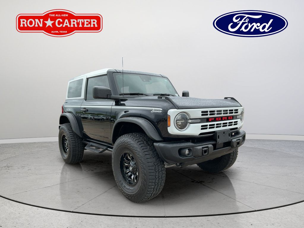 Used 2024 Ford Bronco Heritage Edition AWD/4WD image 1