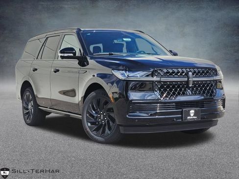 New 2026 Lincoln Navigator Reserve w/ Jet Appearance Package AWD/4WD image 1