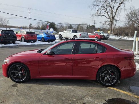 Used 2018 Alfa Romeo Giulia Ti w/ Nero Edizione image 7