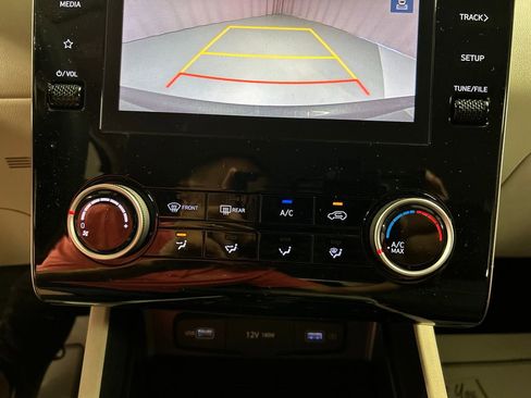 Used 2023 Hyundai Tucson SE image 17