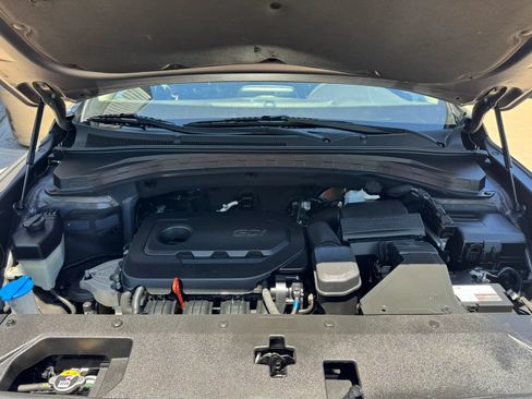 Used 2019 Hyundai Santa Fe SE AWD/4WD image 36