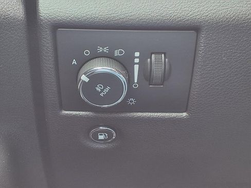 Used 2018 Jeep Grand Cherokee High Altitude image 19