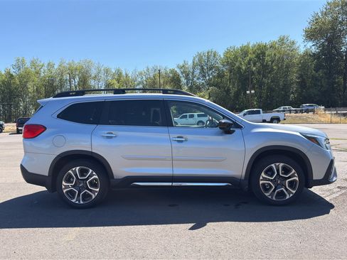 Used 2025 Subaru Ascent Touring w/ Popular Package #1 AWD/4WD image 29