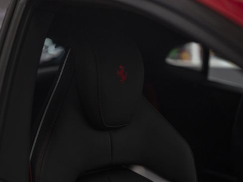Used 2026 Ferrari Purosangue AWD/4WD image 34