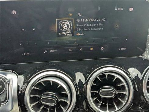 Certified 2022 Mercedes-Benz GLB 250 image 13