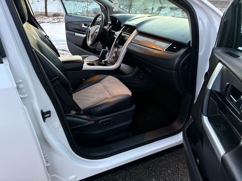 Used 2014 Ford Edge SEL w/ Equipment Group 205A image 16