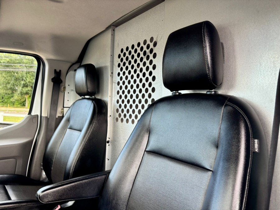 Used 2023 Ford Transit 250 Low Roof w/ Load Area Protection Package RWD image 15