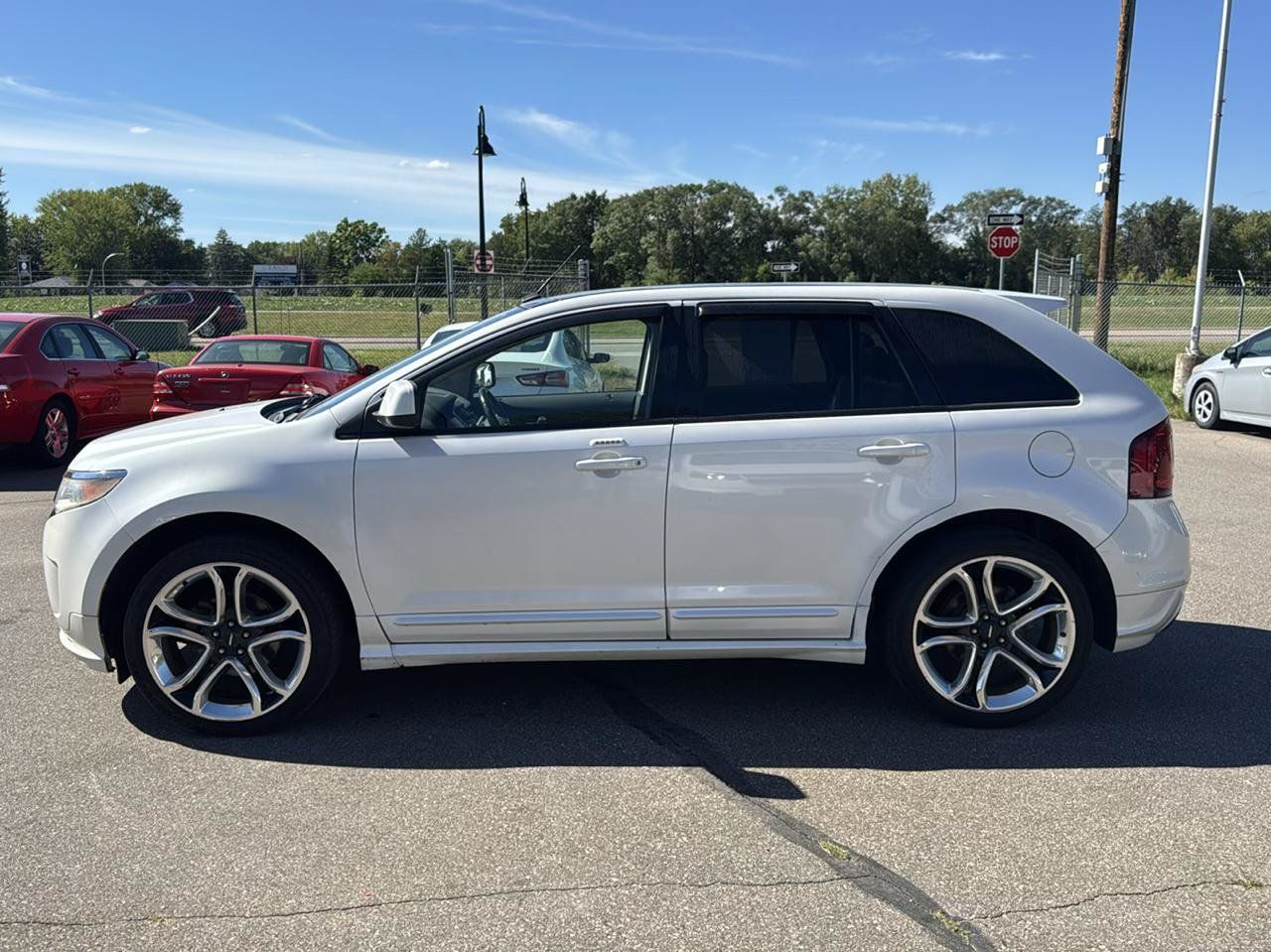 Used 2011 Ford Edge Sport w/ Driver Entry Pkg FWD image 8