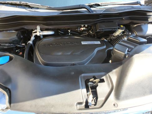 Used 2016 Honda Pilot Touring image 48