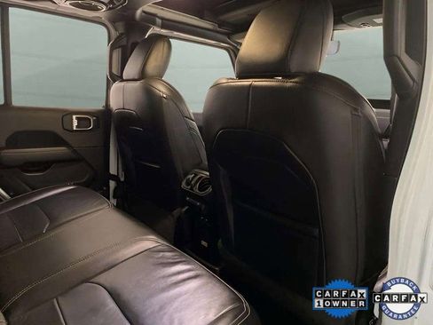 Used 2023 Jeep Wrangler Unlimited Sahara w/ Cold Weather Group image 19