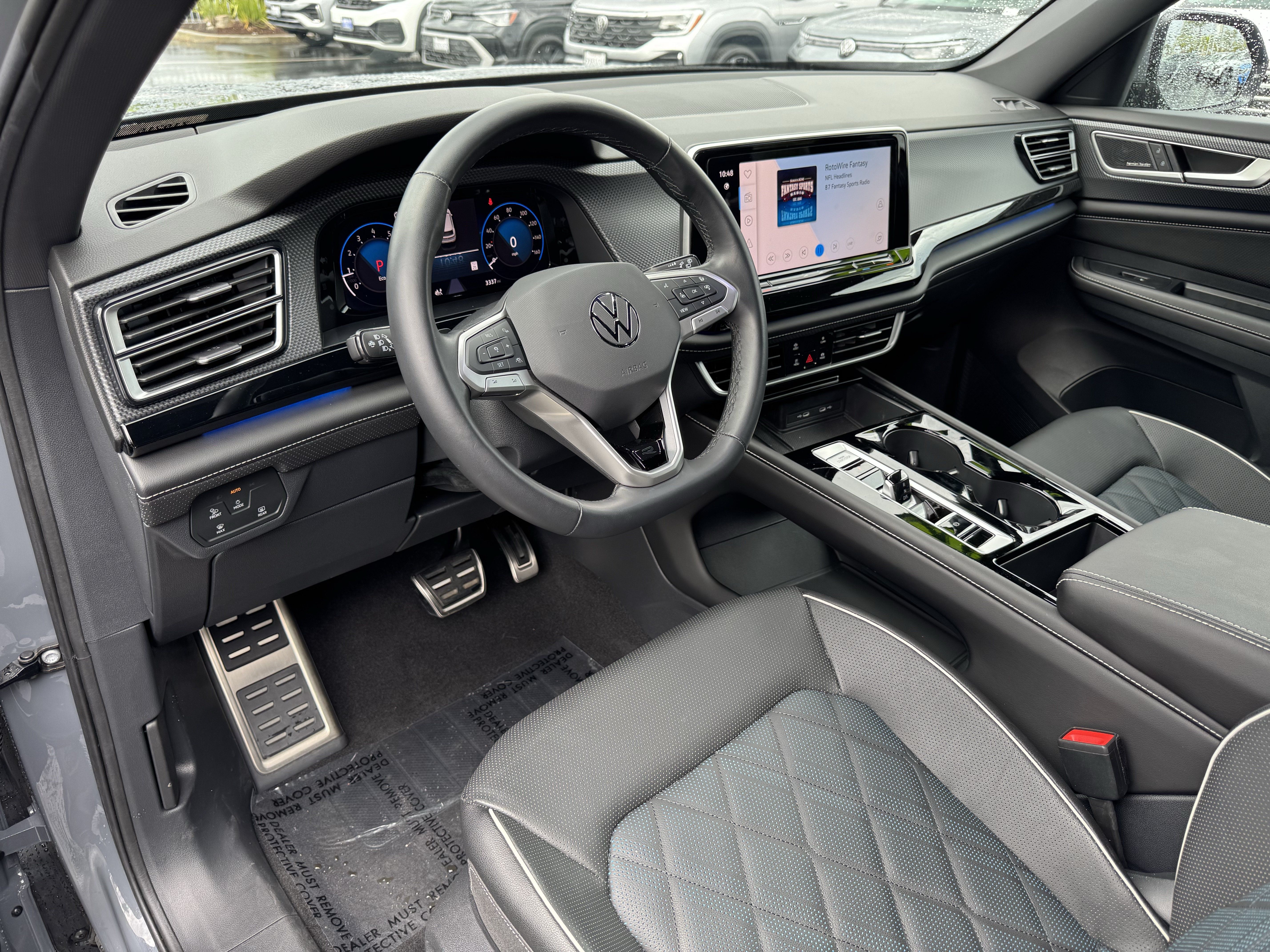 Used 2026 Volkswagen Atlas Cross Sport SEL Premium R-Line AWD/4WD image 15
