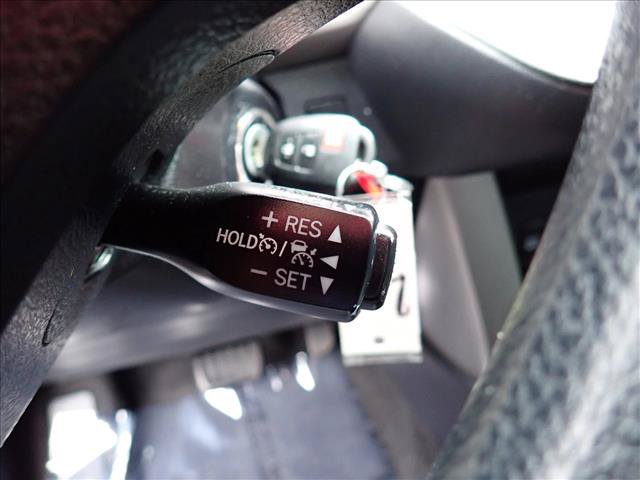 Used 2018 Toyota RAV4 LE w/ Carpet Mat Package AWD/4WD image 14