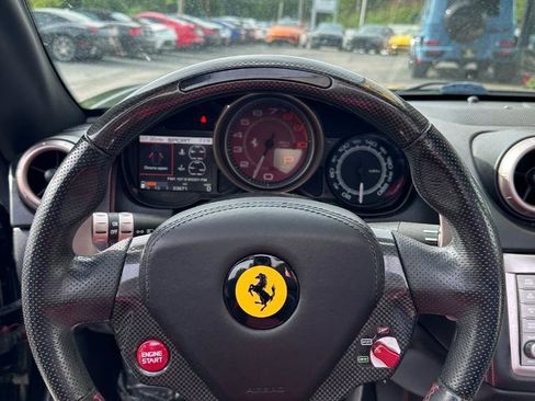 Used 2010 Ferrari California RWD image 13