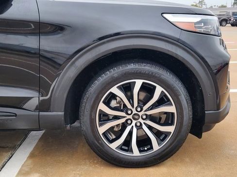 Used 2021 Ford Explorer ST w/ Equipment Group 401A image 8