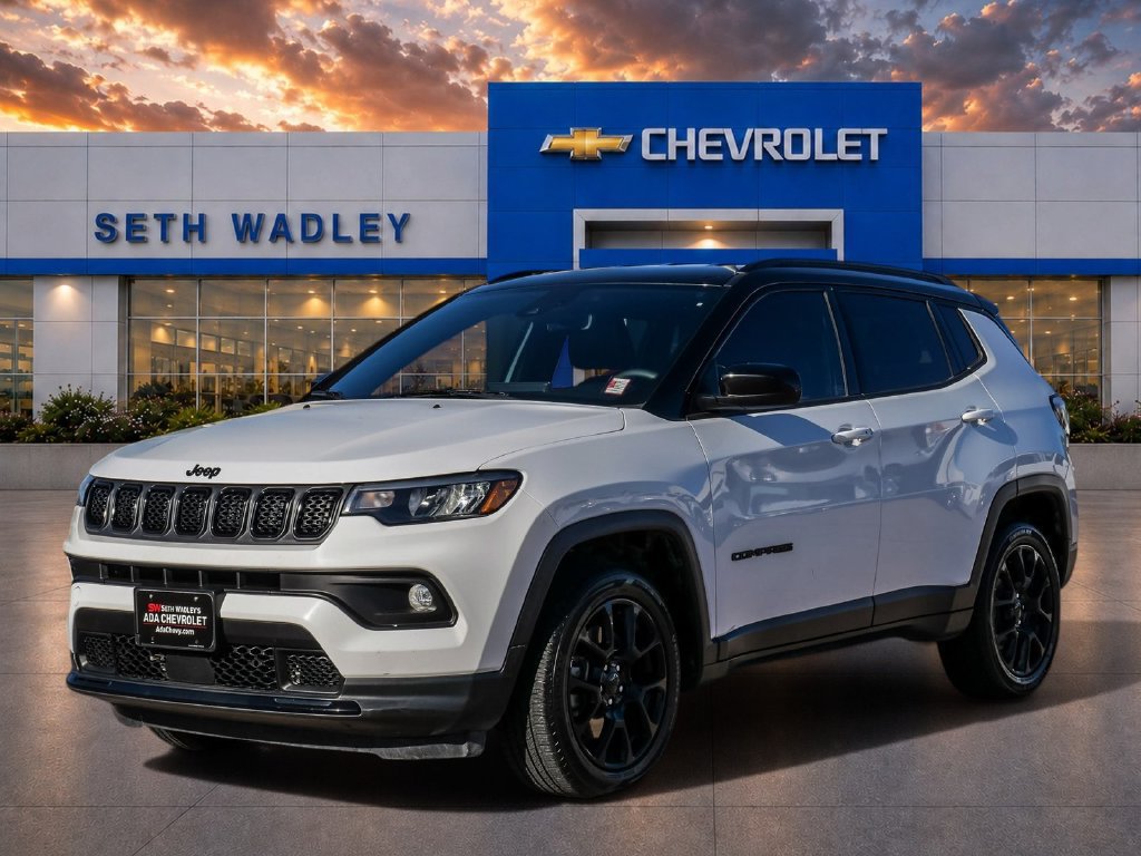 Used 2024 Jeep Compass Latitude w/ Convenience Group AWD/4WD image 3